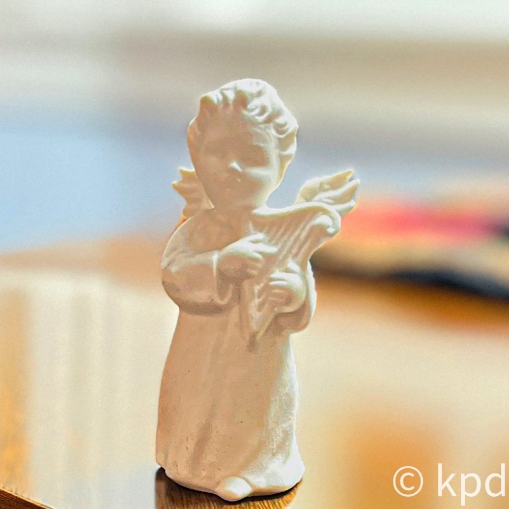 Vintage porcelain angel, crafted by German manufacturer Goebel 1990